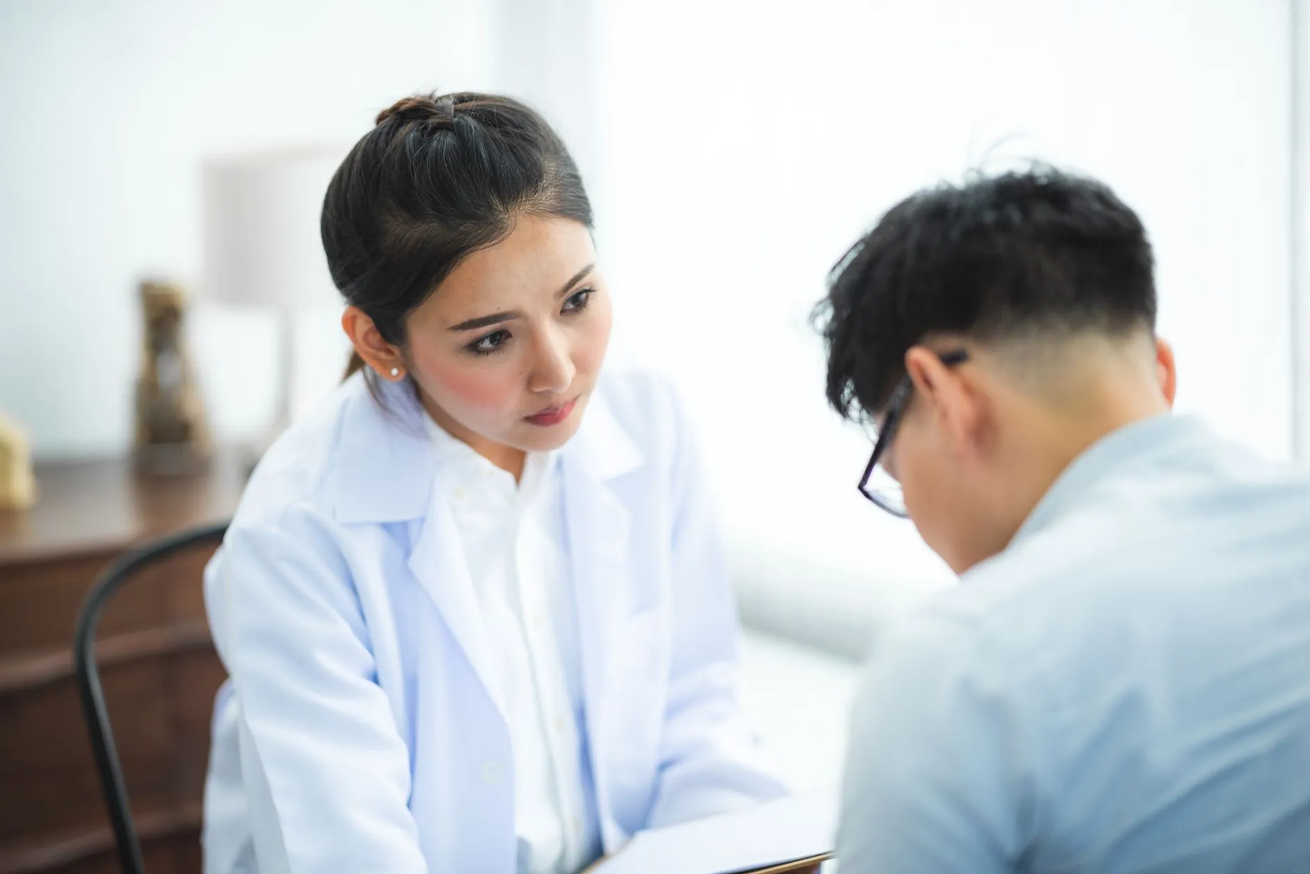 衣架选购指南：不同材质与承重能力的实测对比