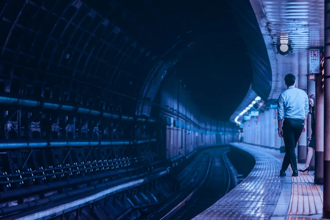 家居百货采购指南：收纳篮与衣架等日用品的选型要点解析